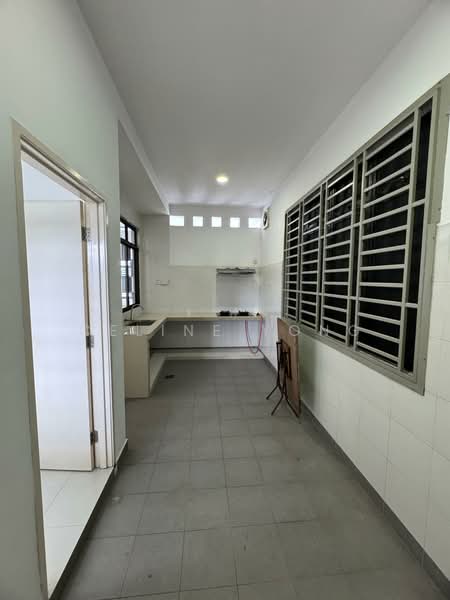 Semi-Detached House for Rent in Taman Desa Tebrau (Tebrau) - Celine Yong - Kitchen - PropertyGuru.com.my