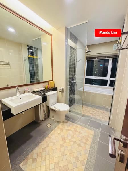 Kondominium untuk Disewa di H Residence (One Ritz Residence / Kelawai View) - Mandy Lim - Bathroom - PropertyGuru.com.my