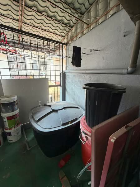 Rumah Teres 2 Tingkat untuk Dijual di BANDAR PUCHONG JAYA (Puchong) - Eden Hii - Balcony - PropertyGuru.com.my