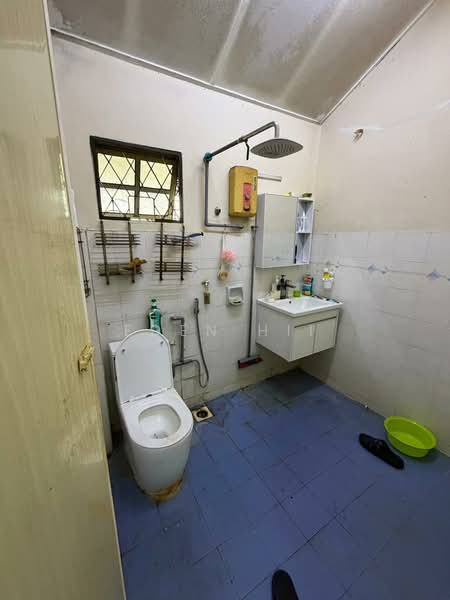Rumah Teres 2 Tingkat untuk Dijual di BANDAR PUCHONG JAYA (Puchong) - Eden Hii - Bathroom - PropertyGuru.com.my