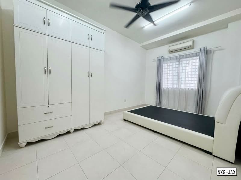 Rumah Teres 2 Tingkat untuk Dijual di Setia Indah (Setia Alam) - Daniel Kok - Bedroom - PropertyGuru.com.my