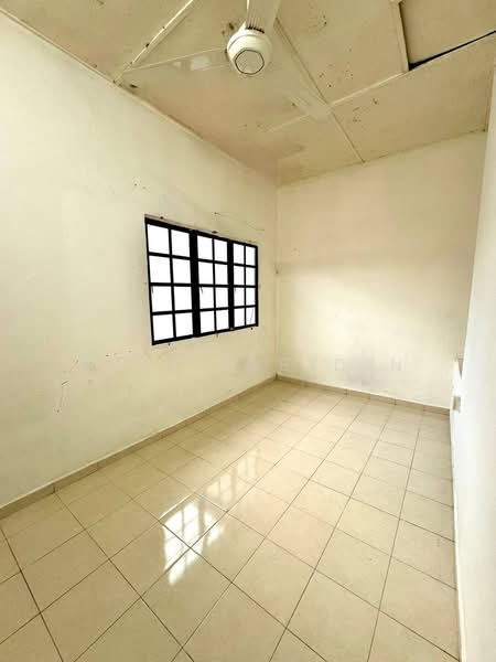 2-storey Terraced House for Sale in Taman Melati (Jenjarom) - Azri Zabidin - PropertyGuru.com.my