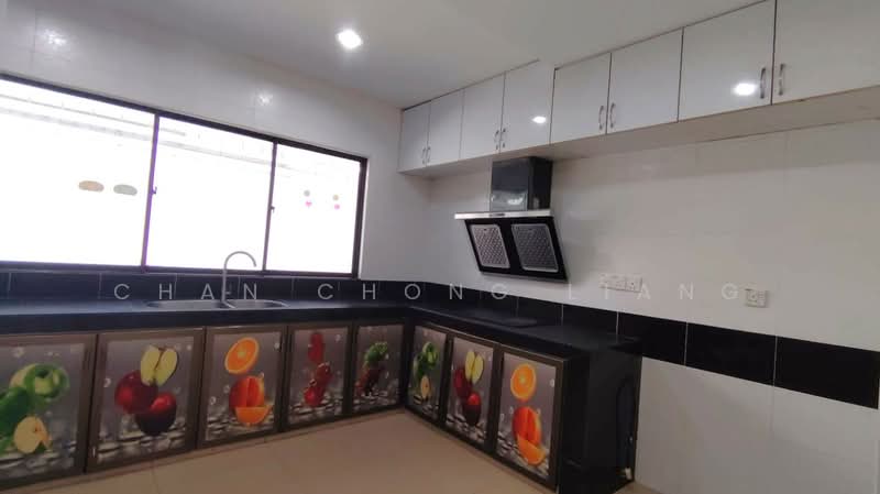 2-storey Terraced House for Sale in Taman Wawasan (Puchong) - Chan Chong Liang - Kitchen - PropertyGuru.com.my