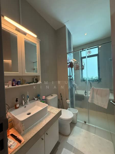 Kondominium untuk Dijual di The View @ Serai Saujana - Amirun Kinanah - Bathroom - PropertyGuru.com.my