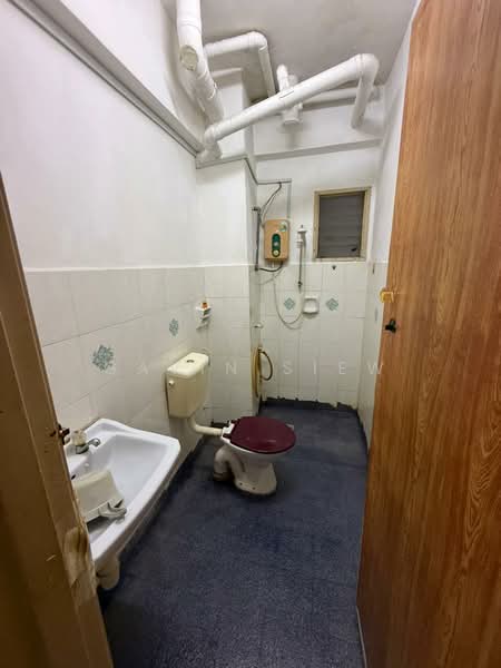 Apartment for Rent at Vista Seri Alam - Gavin Siew - Bathroom - PropertyGuru.com.my