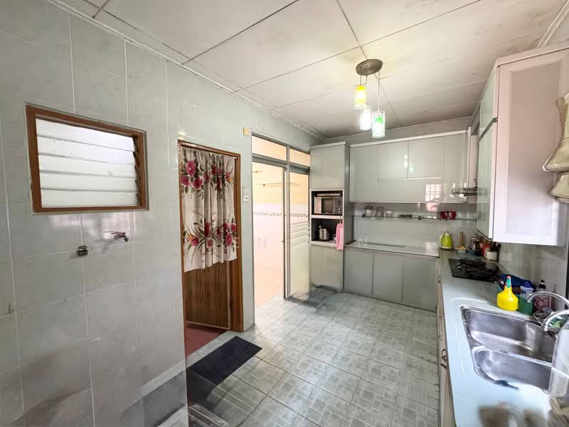 2-storey Terraced House for Sale in Bandar Indahpura (Kulai) - Iden Tan - Kitchen - PropertyGuru.com.my