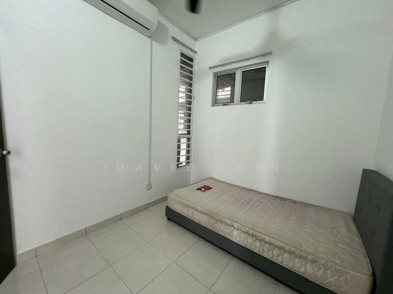Pangsapuri untuk Disewa di Trifolis - David Kok - Bedroom - PropertyGuru.com.my