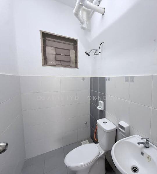 Pangsapuri untuk Disewa di Trifolis - David Kok - Bathroom - PropertyGuru.com.my