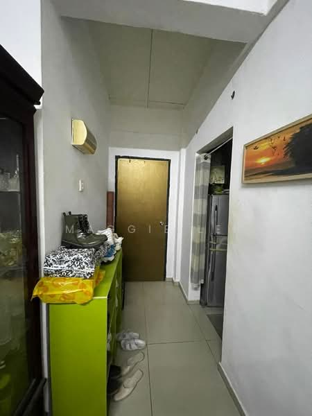 Apartment for Sale at Bayu Puteri 2 - Maggie Lee - Corridor - PropertyGuru.com.my