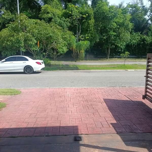 2-storey Terraced House for Sale in Bukit Jelutong (Shah Alam) - Hazeman Omar - Exterior - PropertyGuru.com.my