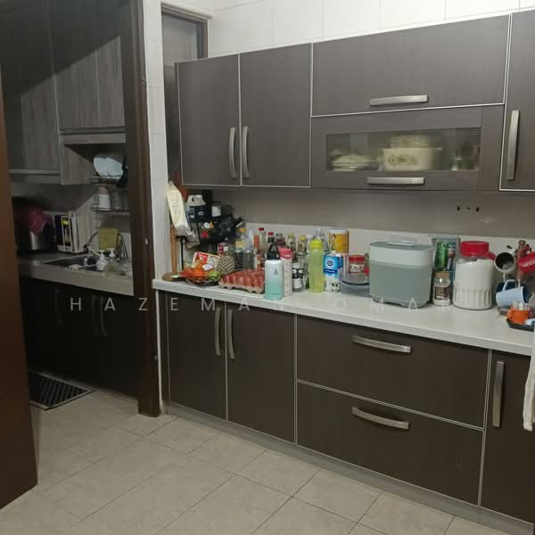 2-storey Terraced House for Sale in Bukit Jelutong (Shah Alam) - Hazeman Omar - Kitchen - PropertyGuru.com.my