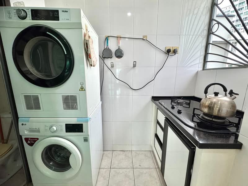 Condominium for Rent at The Brezza - Hailey Wong - Kitchen - PropertyGuru.com.my