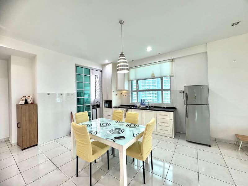 Condominium for Rent at The Brezza - Hailey Wong - Kitchen - PropertyGuru.com.my