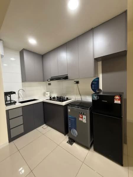 Servis Apartment untuk Disewa di The Era @ Duta North - Benson Ng - Kitchen - PropertyGuru.com.my