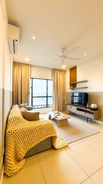 Servis Apartment untuk Disewa di Maya Ara Residences - David Mun - Living Room - PropertyGuru.com.my