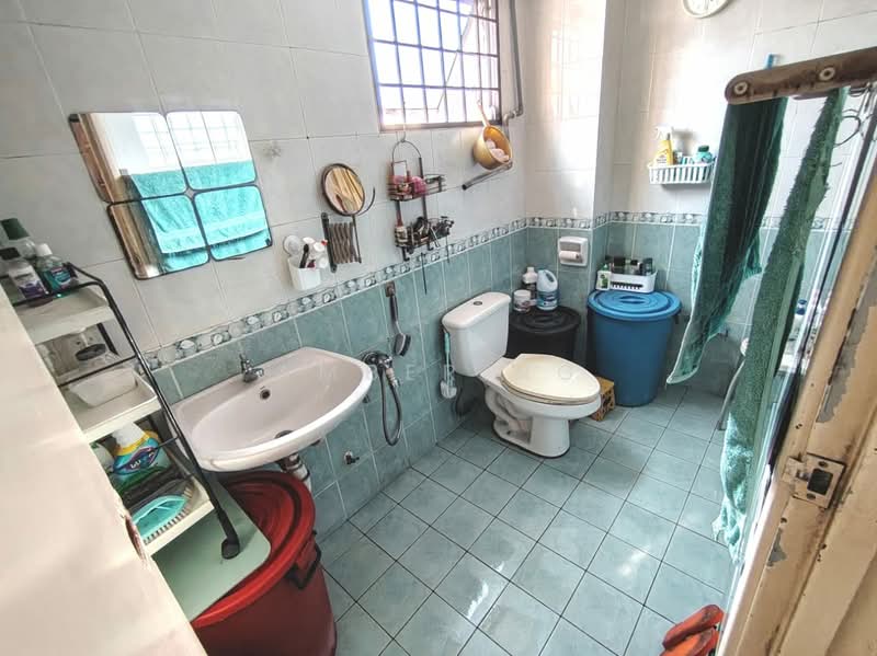 Kondominium untuk Dijual di Idaman Puteri - Amber Ng - Bathroom - PropertyGuru.com.my