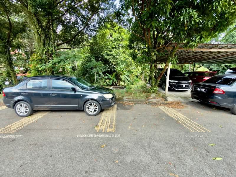 Rumah Teres 2 Tingkat untuk Dijual di Ampang (Kuala Lumpur) - Azmi . - Car Park - PropertyGuru.com.my