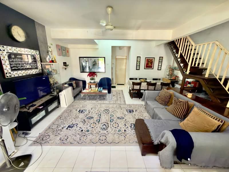 Rumah Teres 2 Tingkat untuk Dijual di Ampang (Kuala Lumpur) - Azmi . - Living Room - PropertyGuru.com.my
