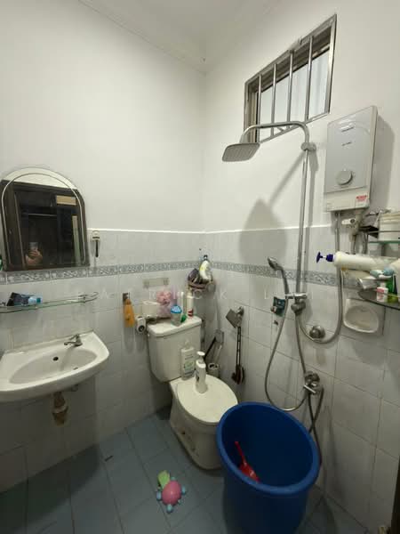 Rumah Teres 1 Tingkat untuk Dijual di Ulu Tiram (Johor) - Patrick Lai - Bathroom - PropertyGuru.com.my