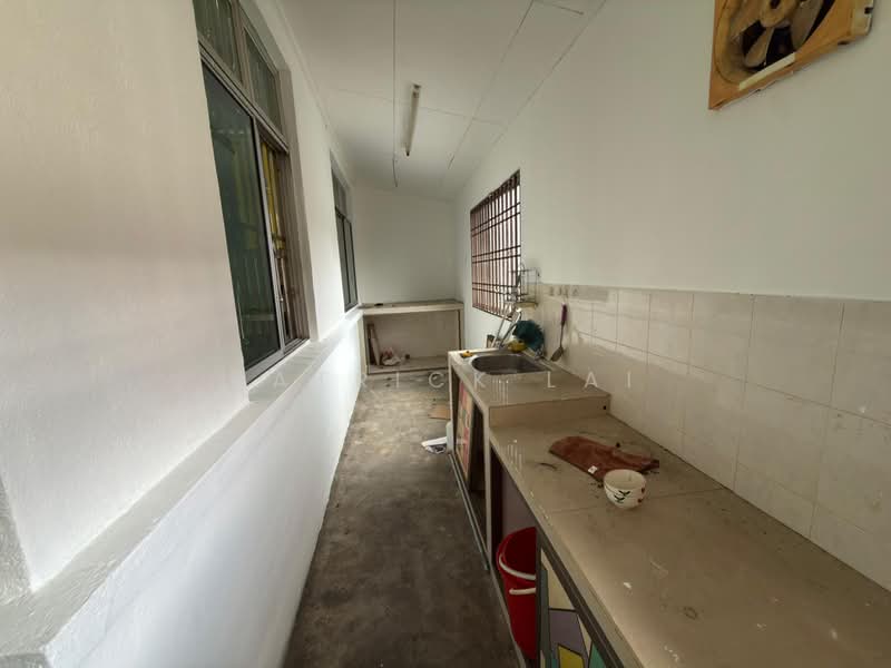 Rumah Teres 1 Tingkat untuk Dijual di Ulu Tiram (Johor) - Patrick Lai - Kitchen - PropertyGuru.com.my