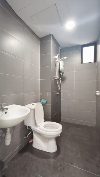Servis Apartment untuk Disewa di One Maxim - Kean Yu - Bathroom - PropertyGuru.com.my