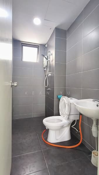 Servis Apartment untuk Disewa di One Maxim - Kean Yu - Bathroom - PropertyGuru.com.my