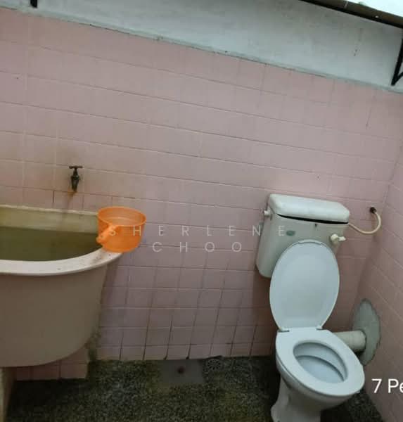 Semi-Detached House for Rent in Relau (Bukit Jambul) - Sherlene Choo - Bathroom - PropertyGuru.com.my