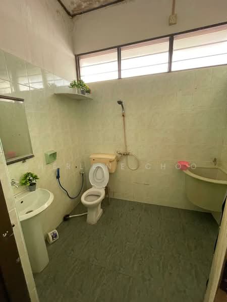 Rumah Berkembar untuk Disewa di Relau (Bukit Jambul) - Sherlene Choo - Bathroom - PropertyGuru.com.my