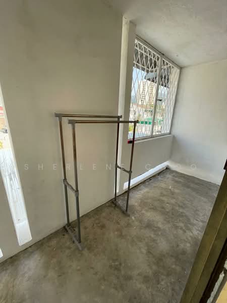 Rumah Berkembar untuk Disewa di Relau (Bukit Jambul) - Sherlene Choo - Balcony - PropertyGuru.com.my