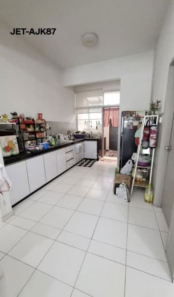 2-storey Terraced House for Sale in Bandar Bukit Raja (Klang) - Mason Chiah - Kitchen - PropertyGuru.com.my