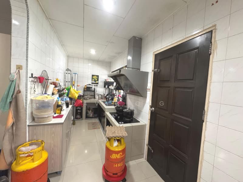 1.5-storey Terraced House for Sale in Taman Ehsan (Kepong) - Davis Ong - Kitchen - PropertyGuru.com.my
