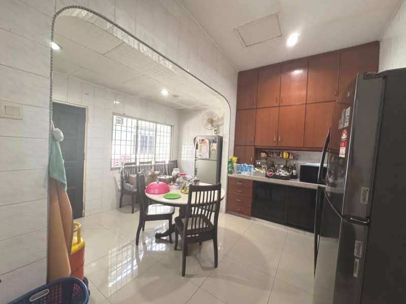1.5-storey Terraced House for Sale in Taman Ehsan (Kepong) - Davis Ong - Kitchen - PropertyGuru.com.my