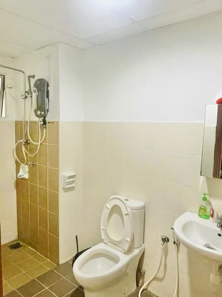 Kondominium untuk Disewa di Penaga @ Taman Raintree - Erin Yusof - Bathroom - PropertyGuru.com.my