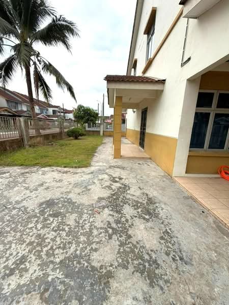 2-storey Terraced House for Sale in Taman Kempas Indah (Tebrau) - Iden Tan - Exterior - PropertyGuru.com.my