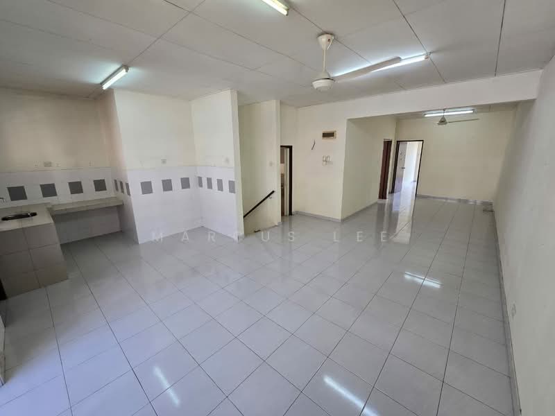 Rumah Bandar untuk Disewa di Batu Caves (Selangor) - Marcus Lee - Kitchen - PropertyGuru.com.my