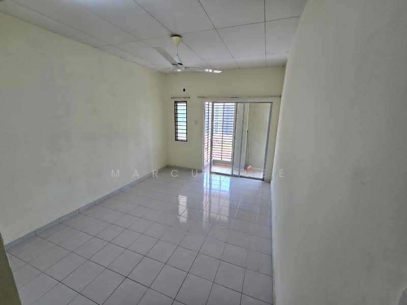 Rumah Bandar untuk Disewa di Batu Caves (Selangor) - Marcus Lee - Living Room - PropertyGuru.com.my