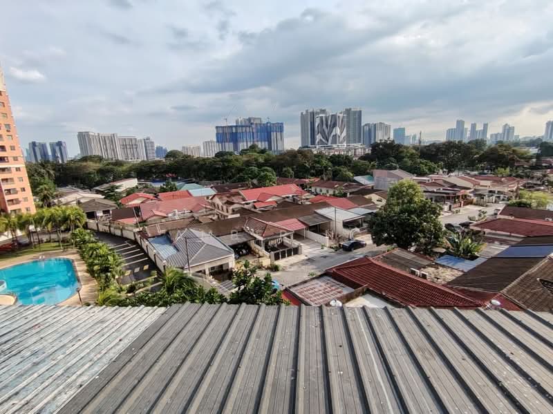 Kondominium untuk Dijual di Idaman Puteri - Amber Ng - Exterior - PropertyGuru.com.my