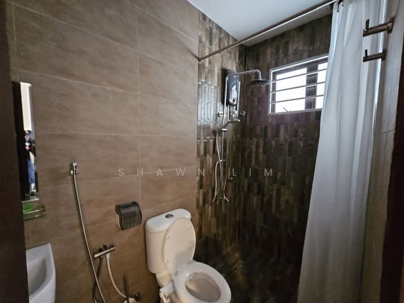 Semi-Detached House for Sale in Bukit Damansara (Damansara Heights) - Shawn Lim - Bathroom - PropertyGuru.com.my
