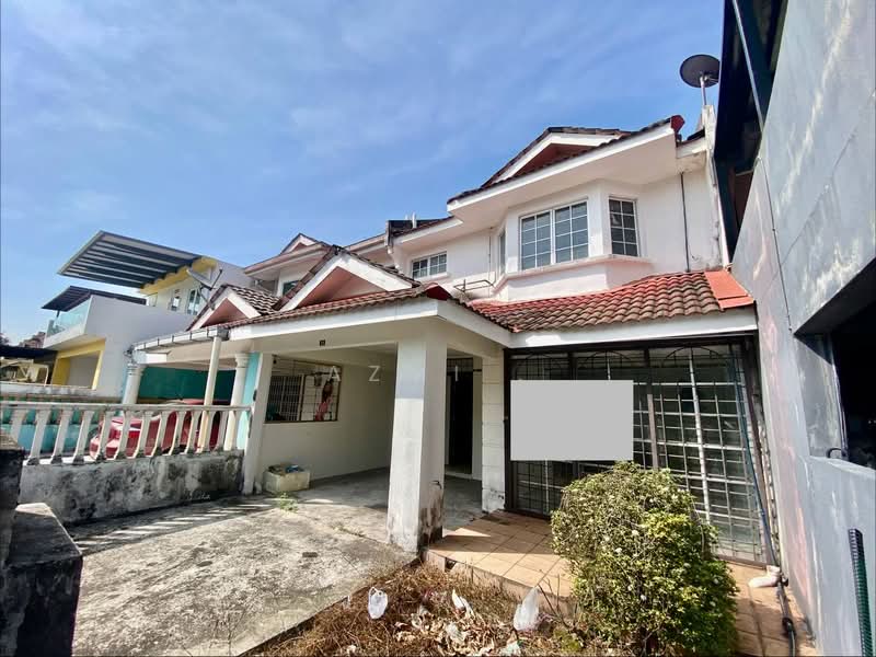 2-storey Terraced House for Sale in Taman Lestari Putra (Seri Kembangan) - Azmi . - Exterior - PropertyGuru.com.my