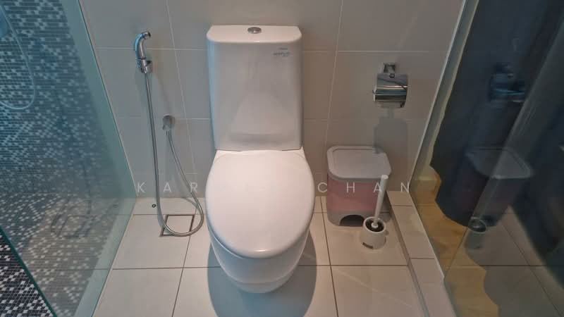 Servis Apartment untuk Disewa di Vogue Suites One - Karmen Chan - Bathroom - PropertyGuru.com.my