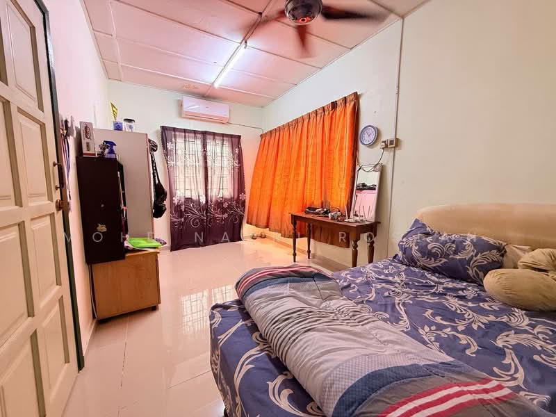 Rumah Teres 3 Tingkat untuk Dijual di Taman Bukit Teratai (Ampang) - Mohd Nazri Roslan - PropertyGuru.com.my