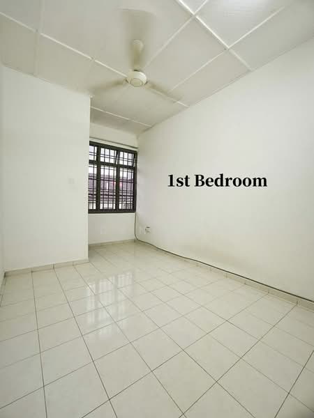 Rumah Teres 2 Tingkat untuk Dijual di Taman Desa Cemerlang (Ulu Tiram) - Iden Tan - Bedroom - PropertyGuru.com.my