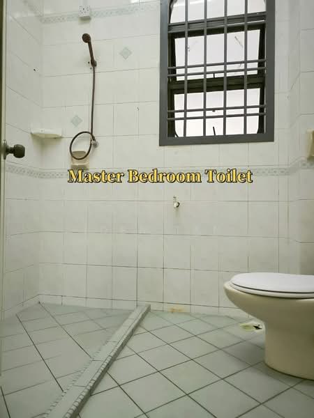 Rumah Teres 2 Tingkat untuk Dijual di Taman Desa Cemerlang (Ulu Tiram) - Iden Tan - Bathroom - PropertyGuru.com.my