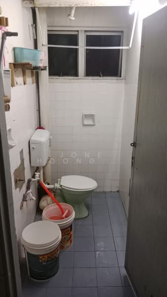 Shop / Office for Sale in Taman Pandan Jaya (Ampang) - JONE HOONG TAW - Bathroom - PropertyGuru.com.my