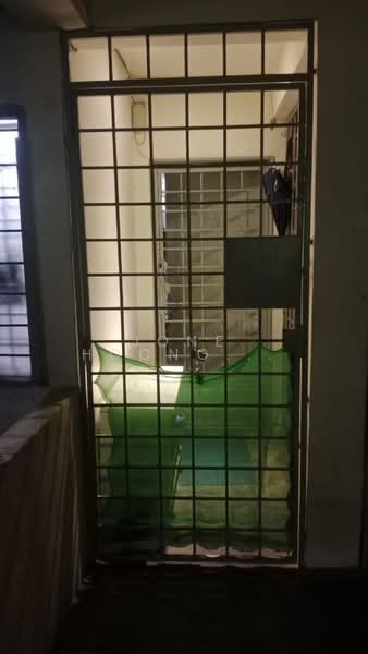 Shop / Office for Sale in Taman Pandan Jaya (Ampang) - JONE HOONG TAW - Entrance - PropertyGuru.com.my