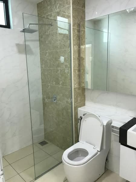 Service Residence for Sale at D'Summit Residences - Ku Mei - Bathroom - PropertyGuru.com.my