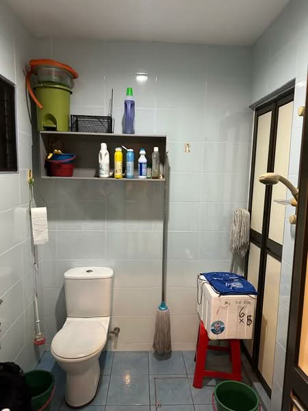 2-storey Terraced House for Sale in Kampung Batu Belah (Klang) - Fiona Ng - Bathroom - PropertyGuru.com.my