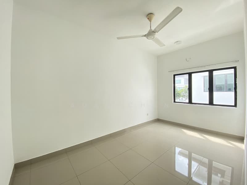 Rumah Teres 2.5 Tingkat untuk Dijual di Setia Utama (Setia Alam) - Adam Chan - Bedroom - PropertyGuru.com.my