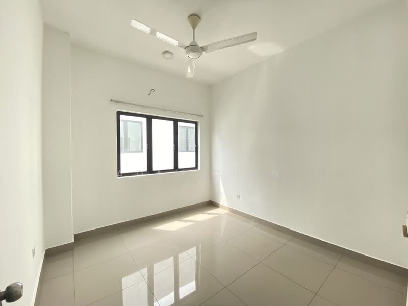 Rumah Teres 2.5 Tingkat untuk Dijual di Setia Utama (Setia Alam) - Adam Chan - Bedroom - PropertyGuru.com.my