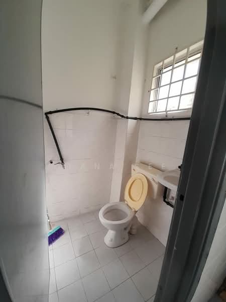 2-storey Terraced House for Rent in Taman Sri Sentosa (Klang) - Diana See - Bathroom - PropertyGuru.com.my